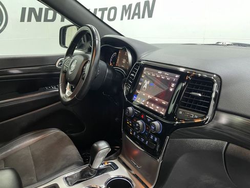 Used 2019 Jeep Grand Cherokee Altitude image 21