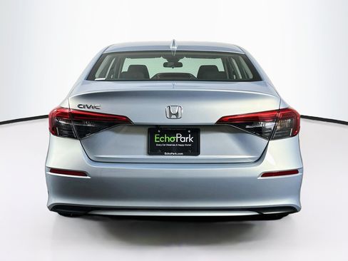 Used 2022 Honda Civic EX image 7