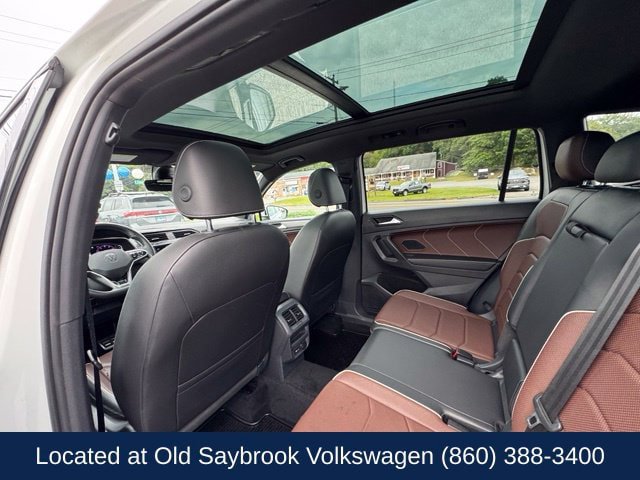 Used 2022 Volkswagen Tiguan SEL R-Line AWD/4WD image 10