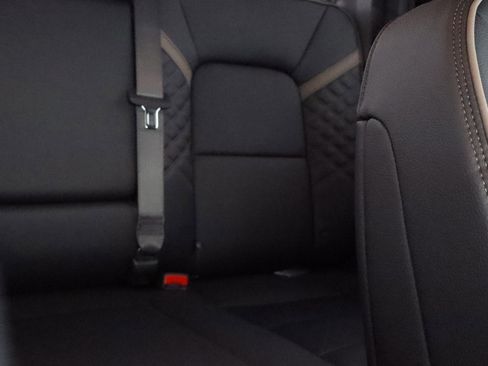 New 2026 GMC Canyon Denali image 12