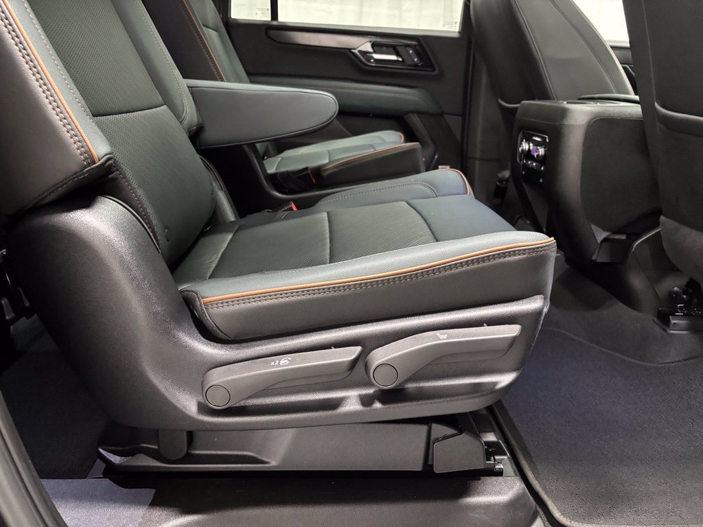 Used 2026 GMC Yukon XL AT4 w/ AT4 Premium Package AWD/4WD image 56
