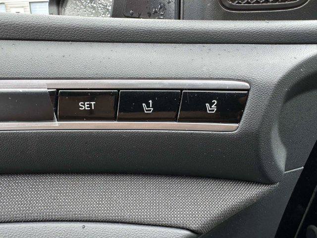 Certified 2024 Hyundai Tucson Limited AWD/4WD image 15