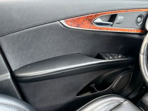 Used 2019 Lincoln Nautilus Reserve image 39