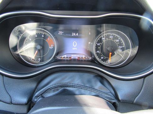 Used 2020 Jeep Cherokee Limited AWD/4WD image 20