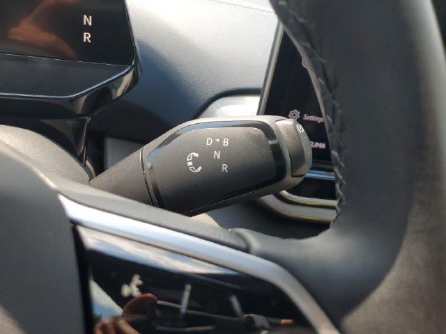 Certified 2025 Volkswagen ID.4 Pro S AWD/4WD image 34