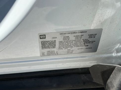 Used 2025 Buick Encore GX Preferred AWD/4WD image 15
