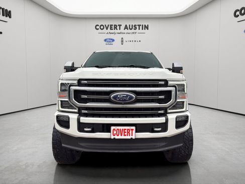 Used 2022 Ford F250 Platinum w/ FX4 Off-Road Package AWD/4WD image 1