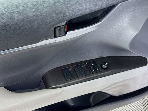 Used 2024 Toyota Camry SE w/ Audio Upgrade Package image 18