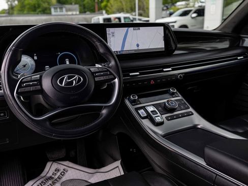 Used 2023 Hyundai Palisade Calligraphy w/ Winter Package AWD/4WD image 17