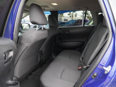 Used 2022 Toyota Corolla Cross LE w/ Moonroof Package FWD image 18