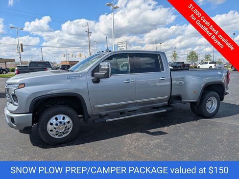 New 2026 Chevrolet Silverado 3500 High Country w/ High Country Premium Package AWD/4WD image 4