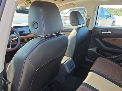 New 2026 Volkswagen Jetta SEL image 7
