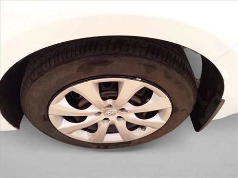 Used 2026 Toyota Corolla LE FWD image 12