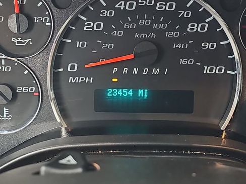 Used 2024 GMC Savana 2500 w/ Driver Convenience Package image 16