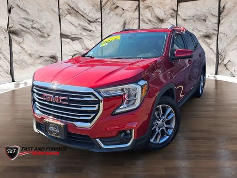 Used 2022 GMC Terrain SLT FWD image 2