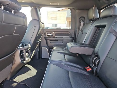 New 2026 RAM 3500 Laramie AWD/4WD image 17