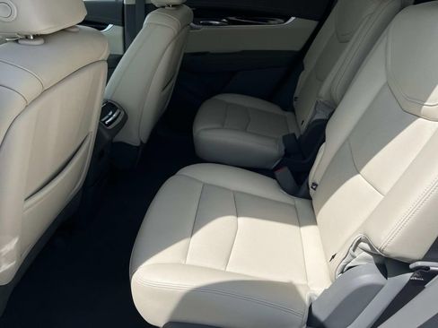 Used 2025 Cadillac XT6 Premium Luxury image 20