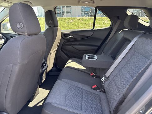 Used 2023 Chevrolet Equinox LT image 32