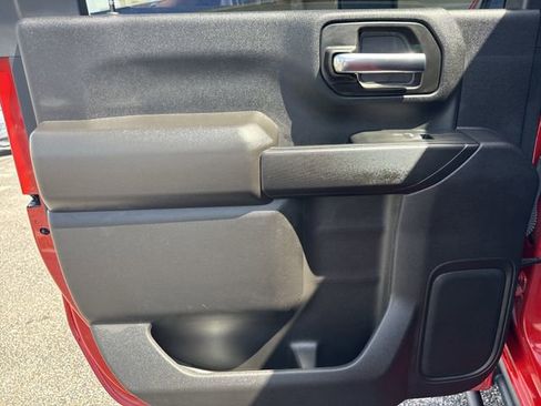 Used 2024 Chevrolet Silverado 2500 Custom w/ Custom Convenience Package image 27