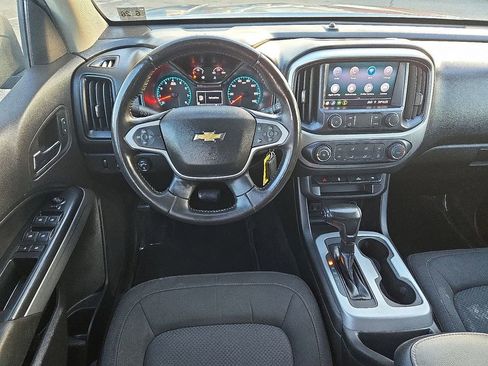 Used 2021 Chevrolet Colorado LT w/ LT Convenience Package image 16