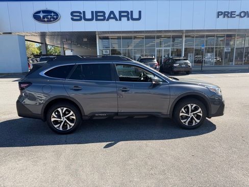 Used 2022 Subaru Outback Limited XT w/ Popular Package #2 AWD/4WD image 2