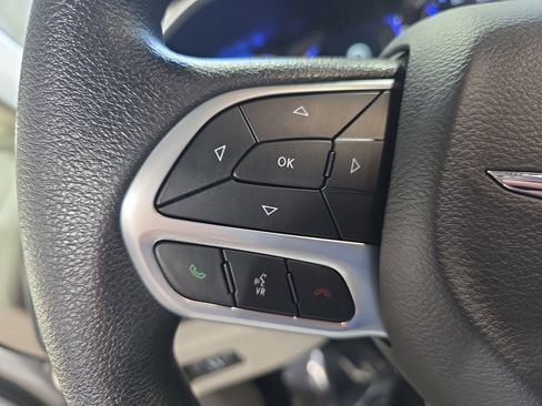 Used 2021 Chrysler Voyager Lxi FWD image 17