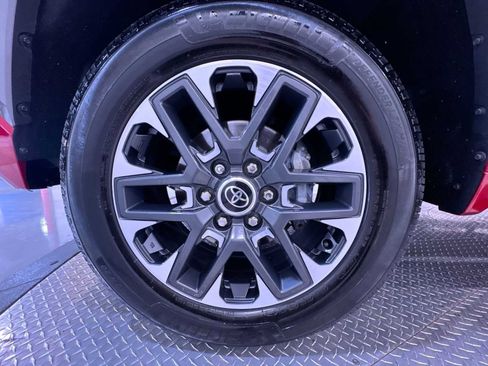 Used 2022 Toyota Tundra Limited AWD/4WD image 2