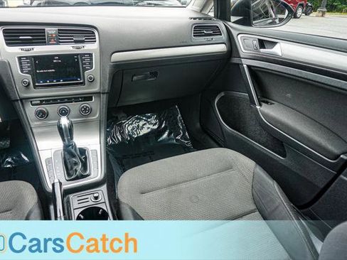 Used 2017 Volkswagen Golf S AWD/4WD image 23