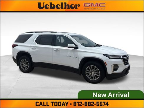 Used 2023 Chevrolet Traverse LT w/ LPO, Cargo Package AWD/4WD image 4