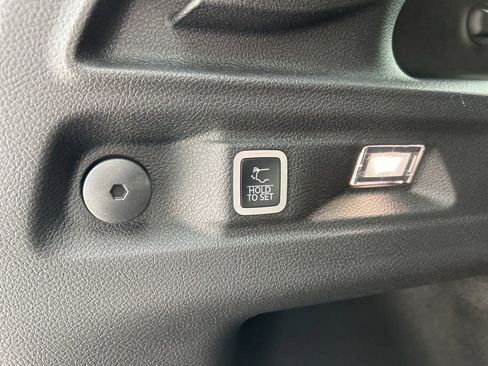 Used 2024 Jeep Grand Cherokee L Laredo w/ Luxury Tech Group I image 54