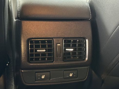 Used 2016 Subaru Outback 2.5i Limited image 15