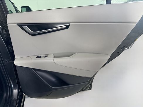 Used 2023 Kia Niro Wave w/ Wave Preserve Package image 28