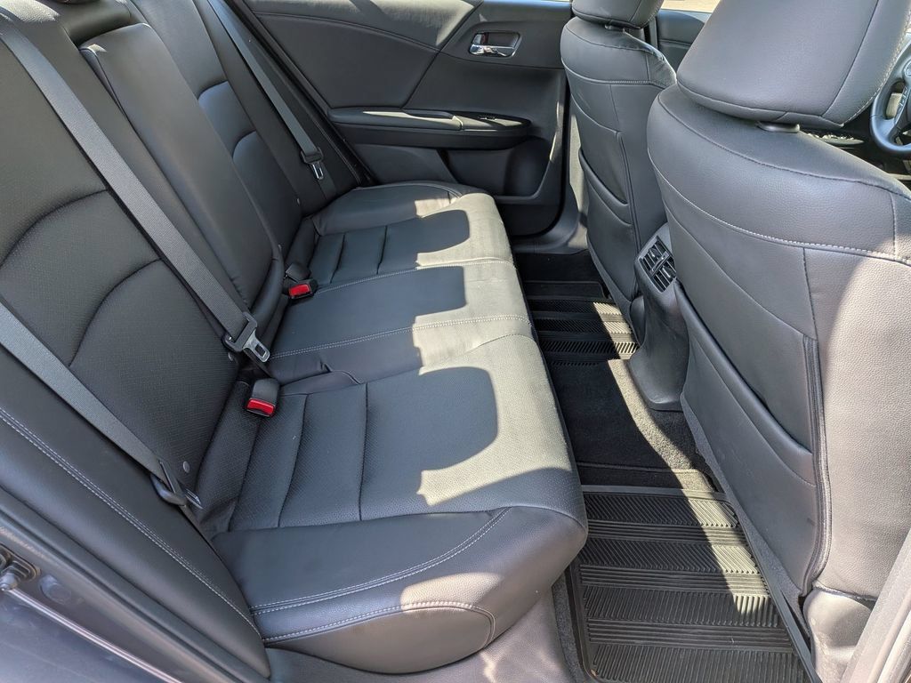 Used 2015 Honda Accord EX-L image 33