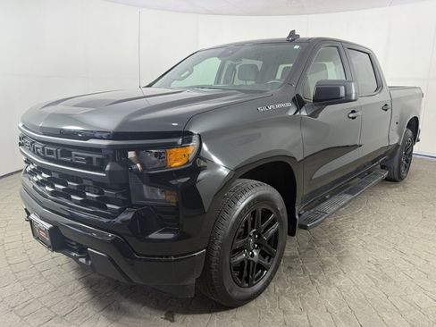Used 2024 Chevrolet Silverado 1500 Custom AWD/4WD image 3