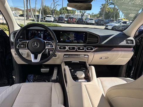 Used 2021 Mercedes-Benz GLS 580 GLS 580 image 37