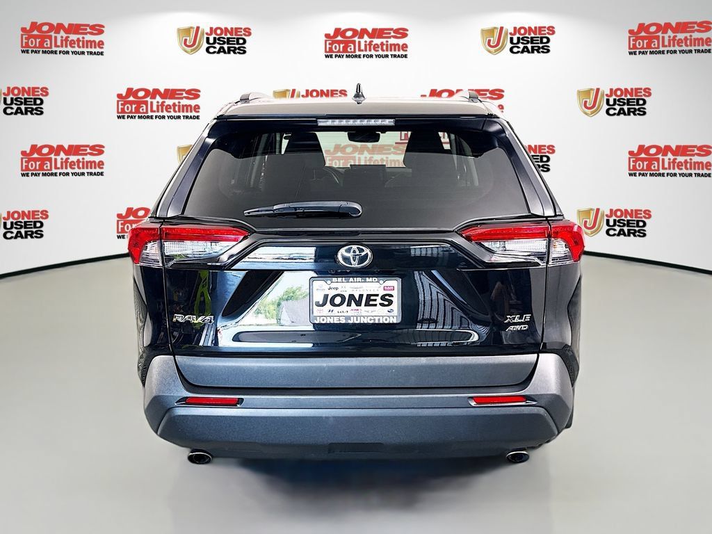 Certified 2022 Toyota RAV4 XLE w/ Convenience Package AWD/4WD image 15