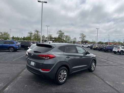 Used 2018 Hyundai Tucson SE AWD/4WD image 6