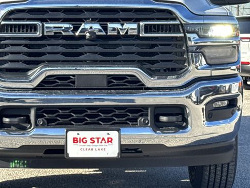 New 2026 RAM 2500 Tradesman w/ Chrome Appearance Group AWD/4WD image 6