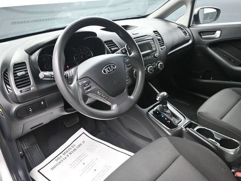 Used 2017 Kia Forte LX FWD image 12