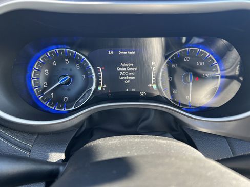 New 2026 Chrysler Pacifica Select AWD/4WD image 20