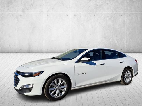 Used 2025 Chevrolet Malibu LT image 1