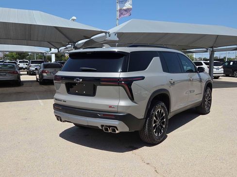 Used 2026 Chevrolet Traverse Z71 w/ Enhanced Driving Package AWD/4WD image 8