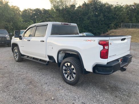 Used 2024 Chevrolet Silverado 2500 Custom w/ Custom Value Package AWD/4WD image 5