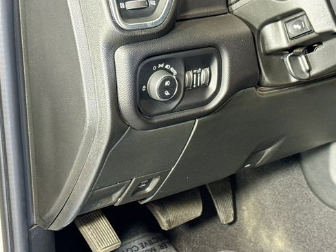 Used 2024 RAM 2500 Laramie image 10