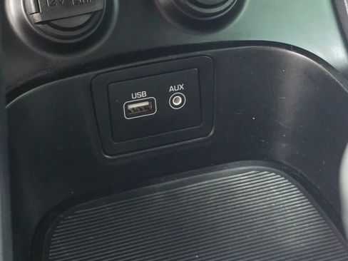 Used 2018 Hyundai Santa Fe Sport image 18