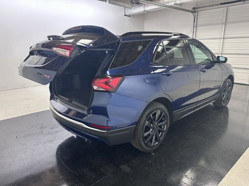 Used 2023 Chevrolet Equinox RS image 30