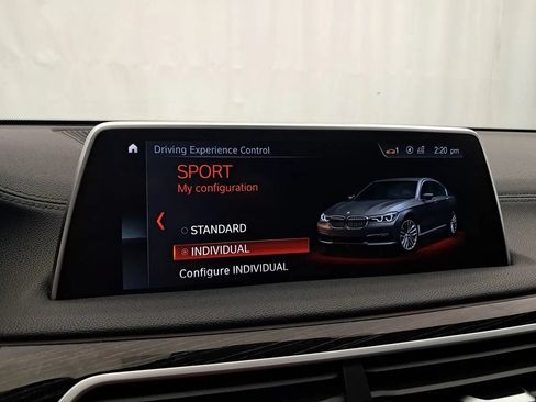 Used 2019 BMW 750i xDrive w/ M Sport Package AWD/4WD image 30