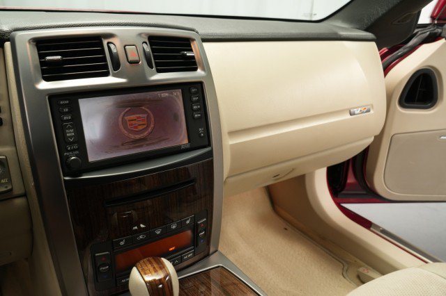 Used 2006 Cadillac XLR V RWD image 37