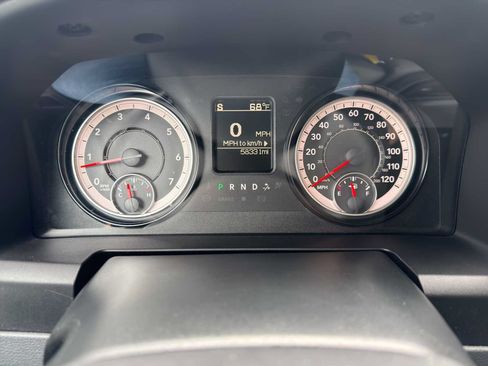 Used 2018 RAM 1500 Express w/ Express Value Package AWD/4WD image 13