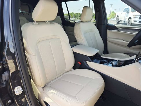 Used 2024 Jeep Grand Cherokee L Limited w/ Luxury Tech Group II AWD/4WD image 19
